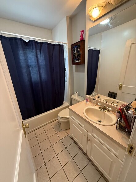 Building Photo - 33 Purvis St