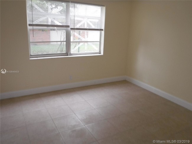 Building Photo - 2625 N Andrews Ave