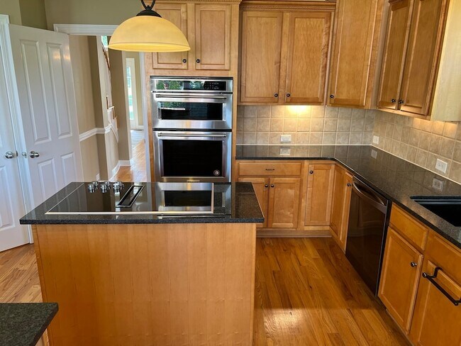 Building Photo - 337 Shadow Creek Dr