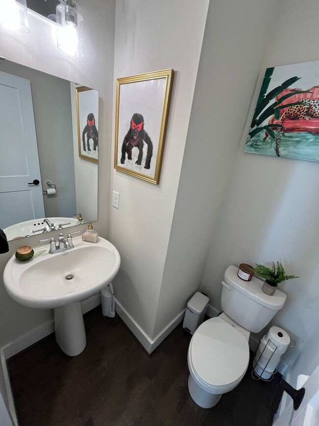 Building Photo - Stunning 2BD*, 3.5BA Raleigh Townhome with Bonus Office/Den on First Floor and 2-Car Attached Garage