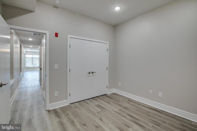 Building Photo - 2019 N College Ave