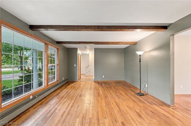 Building Photo - 3527 E Smith Rd