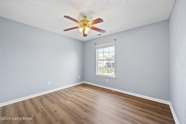Building Photo - 6606 Timberbend Dr
