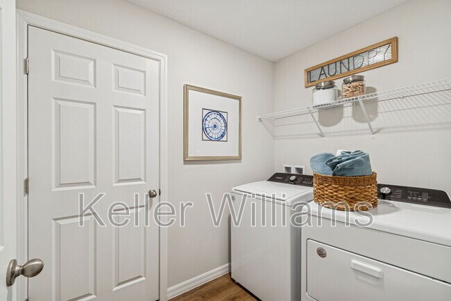 Building Photo - 601 Ambleside Dr