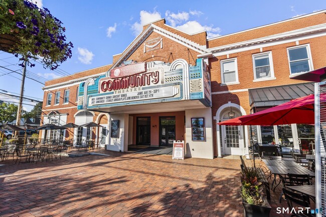 Building Photo - 107 Benson Pl