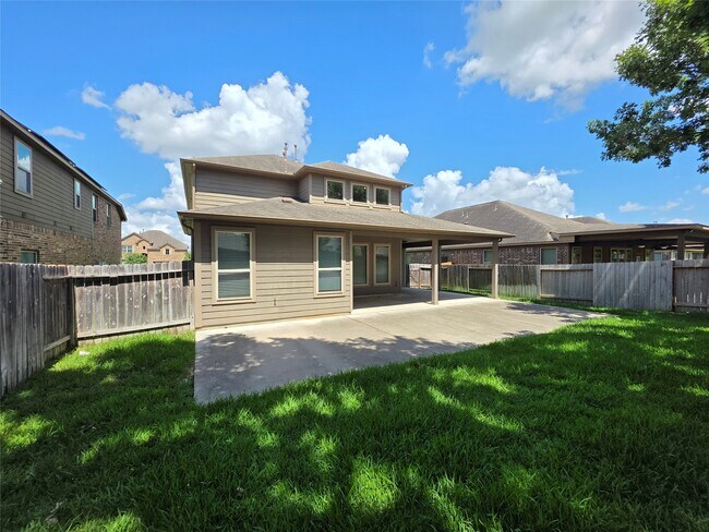 Building Photo - 4427 Garden Ridge Ct