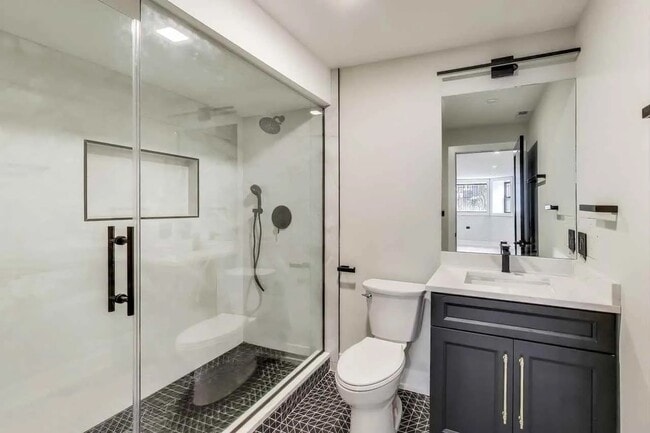 Building Photo - 1311 N Rockwell St