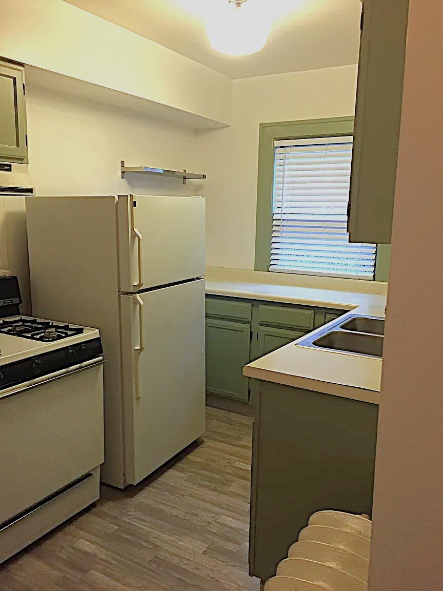 Building Photo - 1088 Dayton Ave