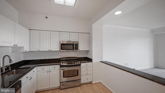 Building Photo - 3100 N Leisure World Blvd