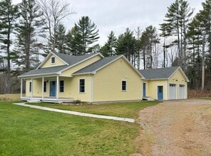 Building Photo - 49 Fort Point Cove Rd