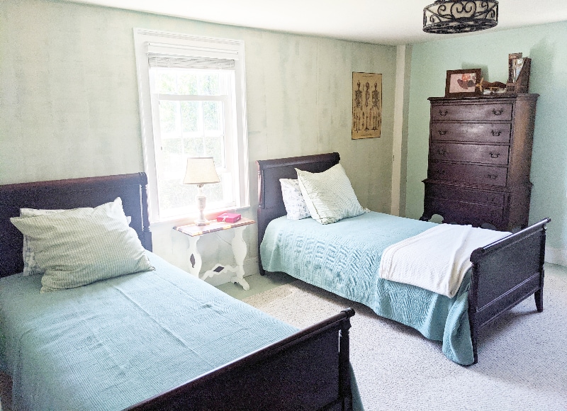 Building Photo - 53 Falls Bridge Rd