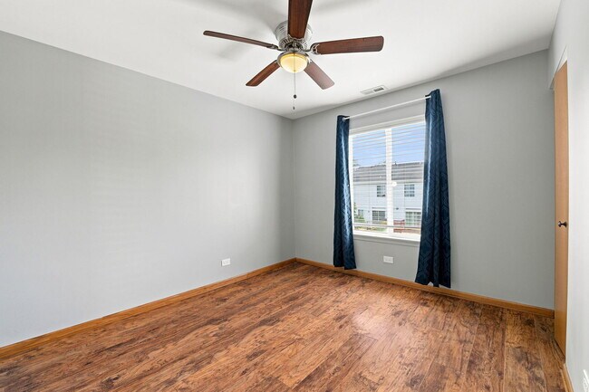 Building Photo - 2554 Warm Springs Ln