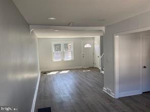 Building Photo - 5822 Saul St
