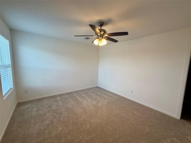 Building Photo - 28750 Texas Plns Dr