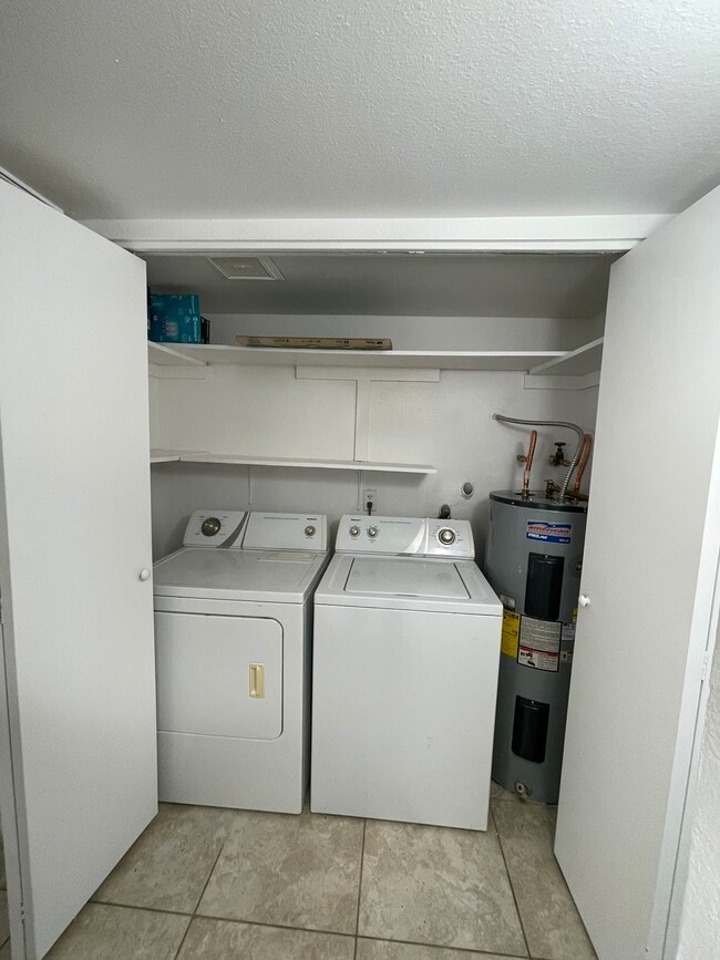 Building Photo - 6316 N 47th Ave