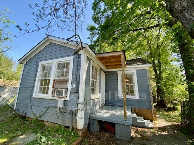 Building Photo - 3136 Blanchard Rd