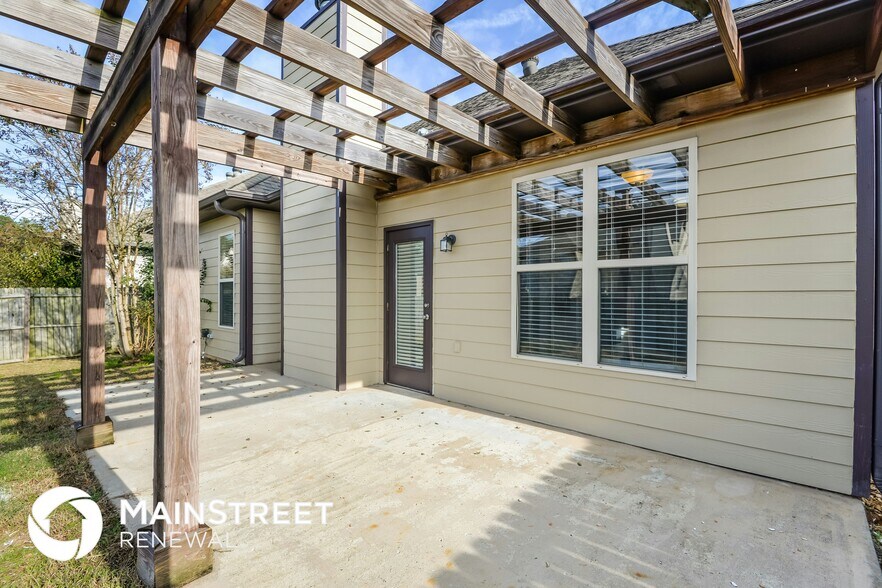 Building Photo - 1025 Washington Ct