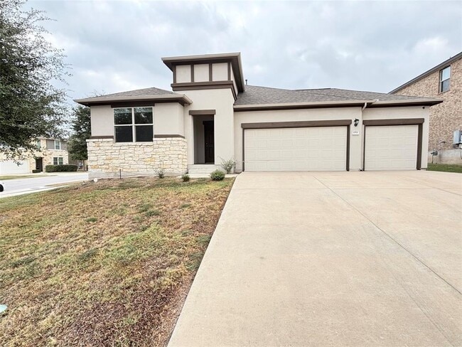 Building Photo - 10921 Zoeller Dr