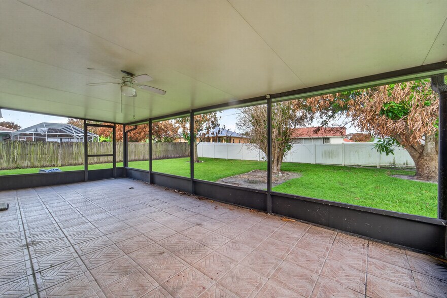 Building Photo - 6956 NW Jorgensen Rd