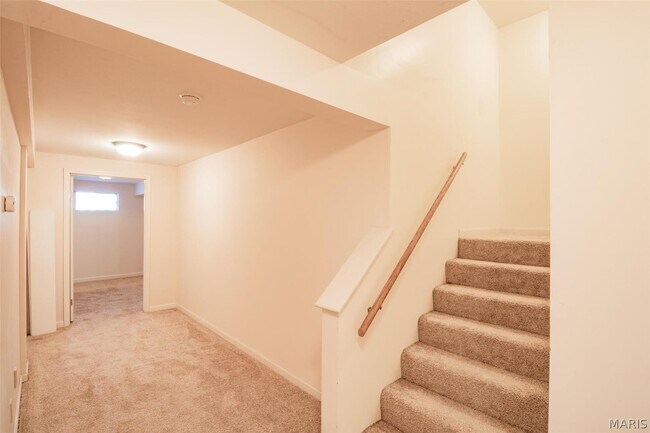 Building Photo - 3309 Lower Lakes Estates Dr