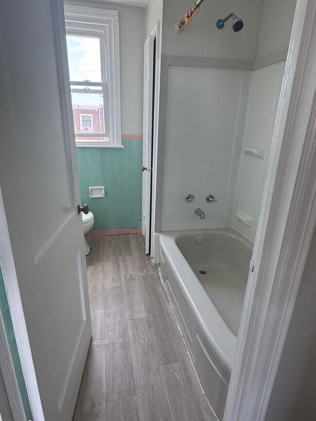 Building Photo - 2-Bedroom Home with Spacious Yard in Junia...