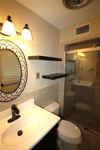 Building Photo - 804 Wateka Way