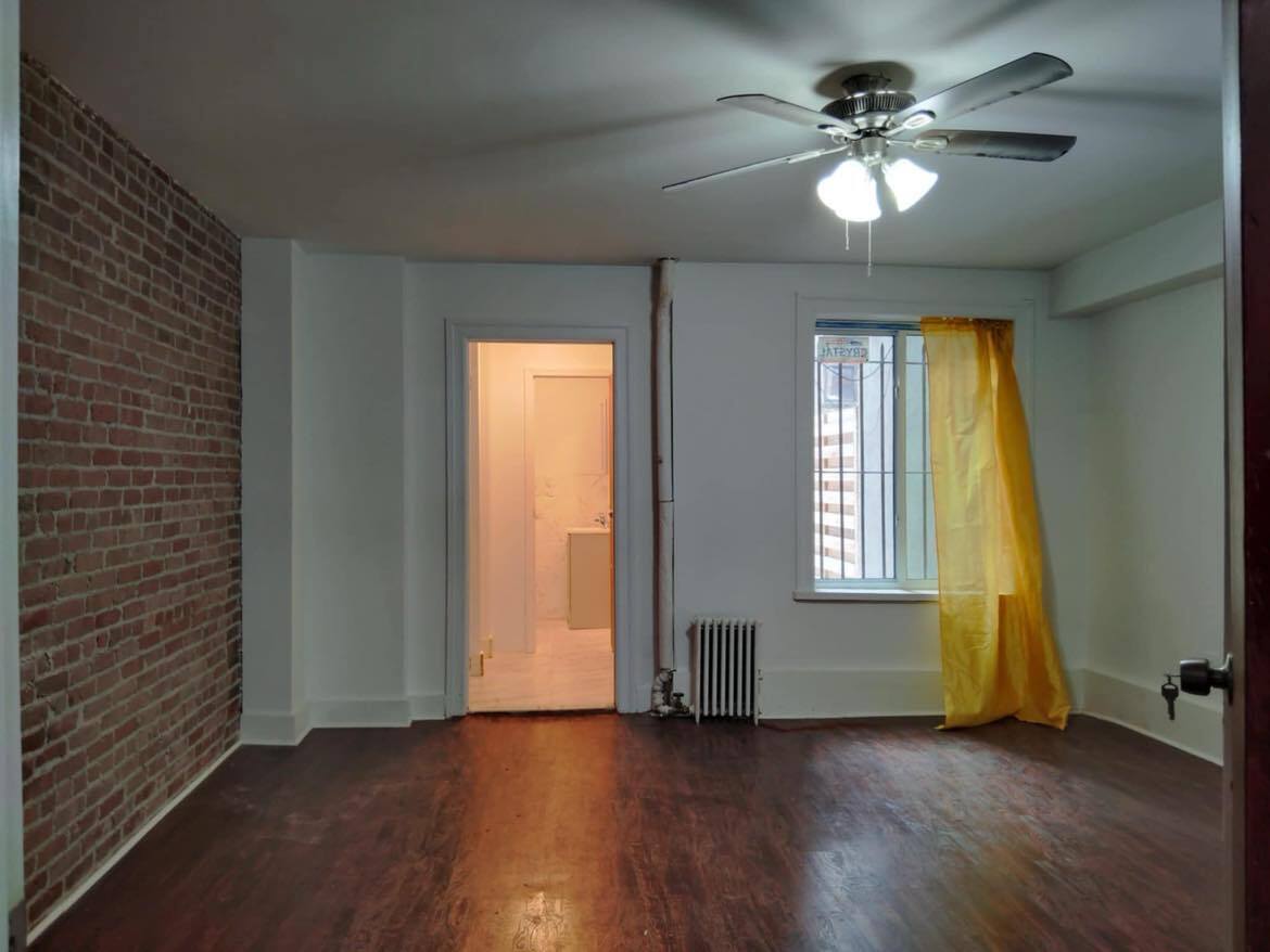 Building Photo - 556 W 161st St