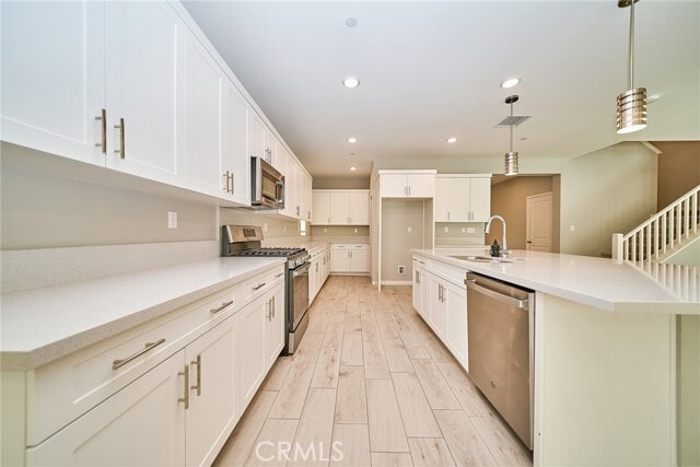 Building Photo - 2622 E Embry Ln