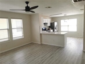 Building Photo - 3207 Barksdale Dr