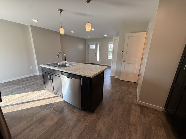 Building Photo - 106 Terrace Drive