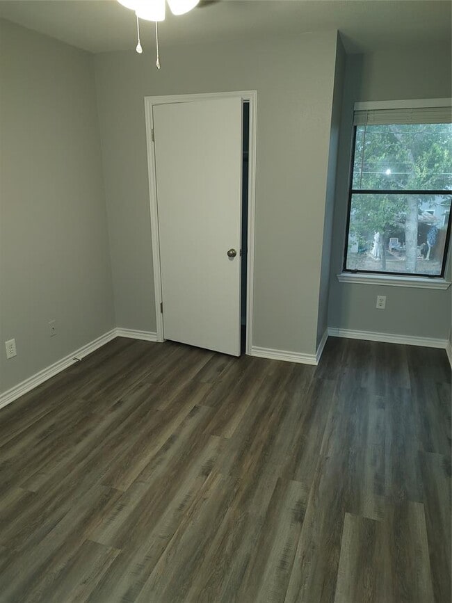 Building Photo - 1208 Gingerlily Cove