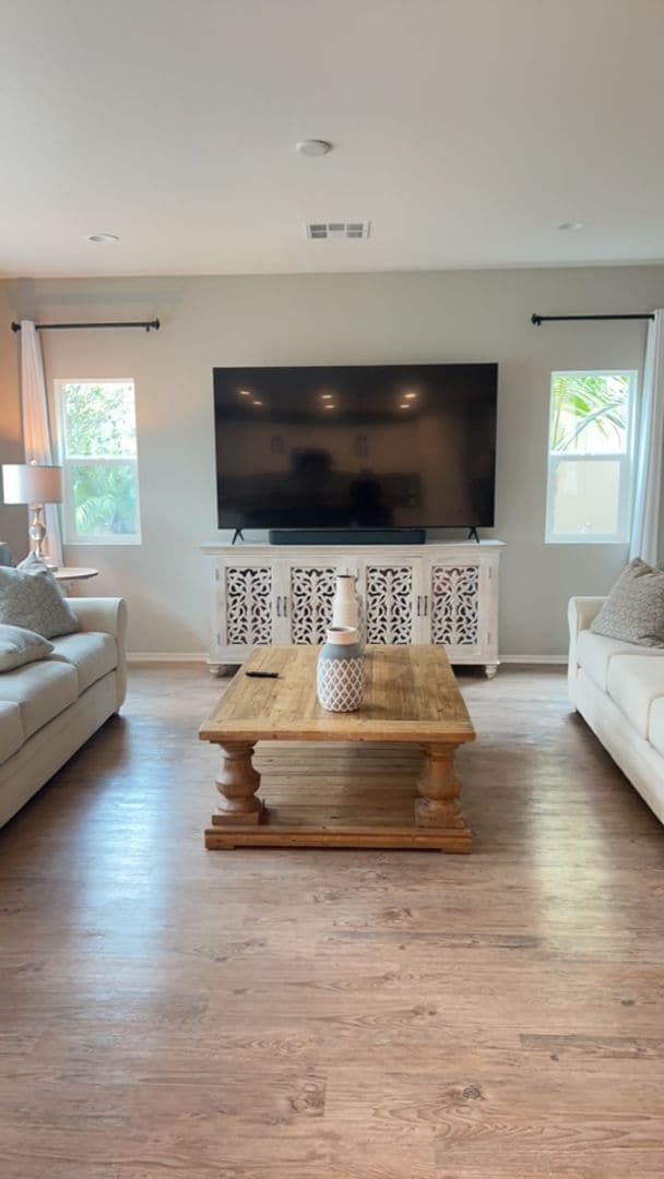 Building Photo - Beautiful 4 bedroom, 3 bath home nestled in the foothills of Fallbrook