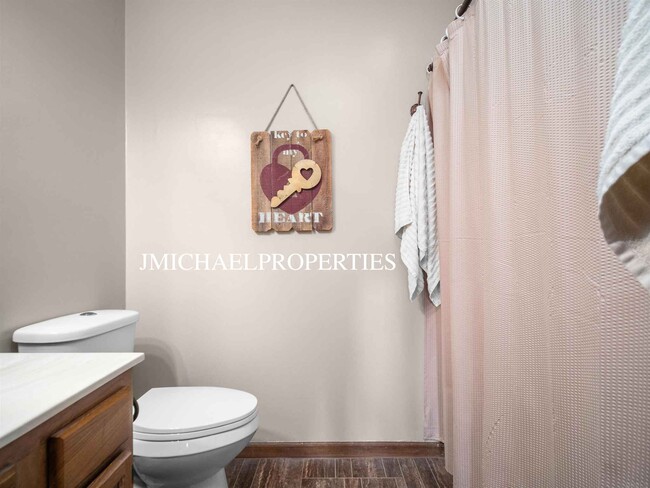 Building Photo - 9034 Dunmore Ln