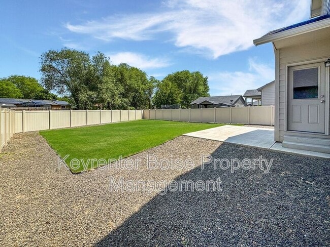 Building Photo - 34 N Mingus Ave