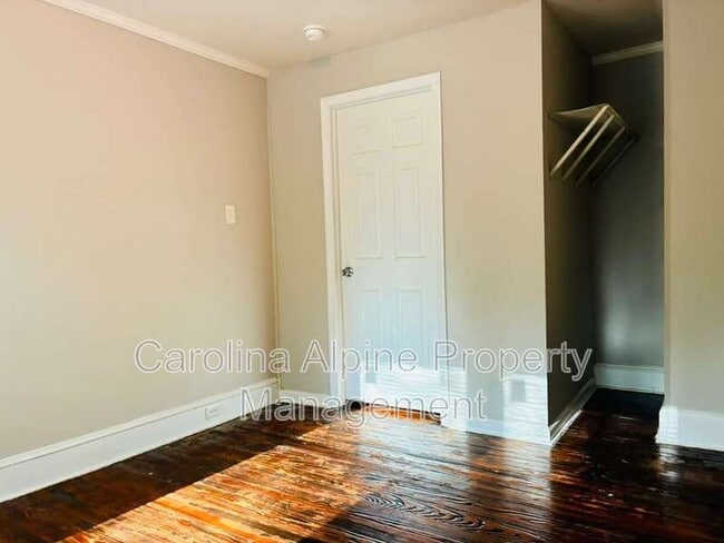 Building Photo - 102 Plum Tree Ln