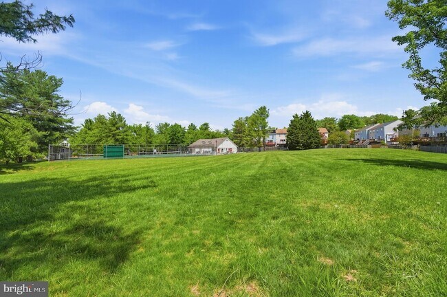 Building Photo - 18036 Rolling Meadow Way