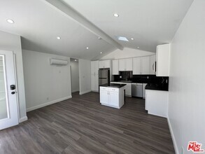 Building Photo - 12512 Rubens Ave