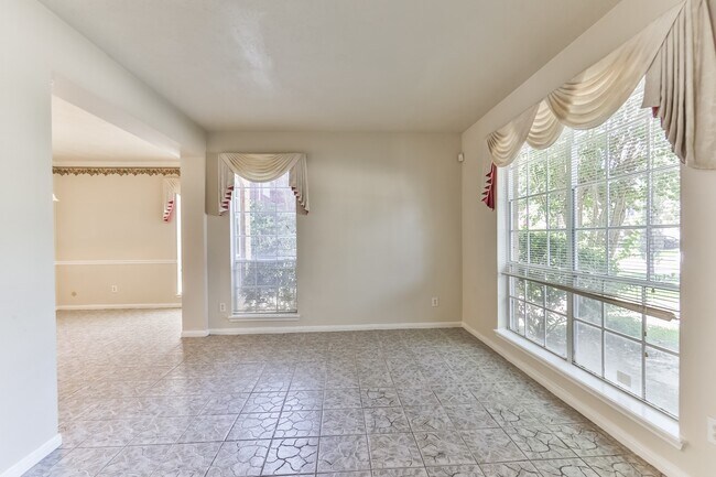 Building Photo - 8811 Earnestwood Dr