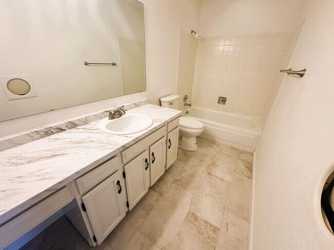 Building Photo - Completely Remodeled 4 Bed Home With Finis...