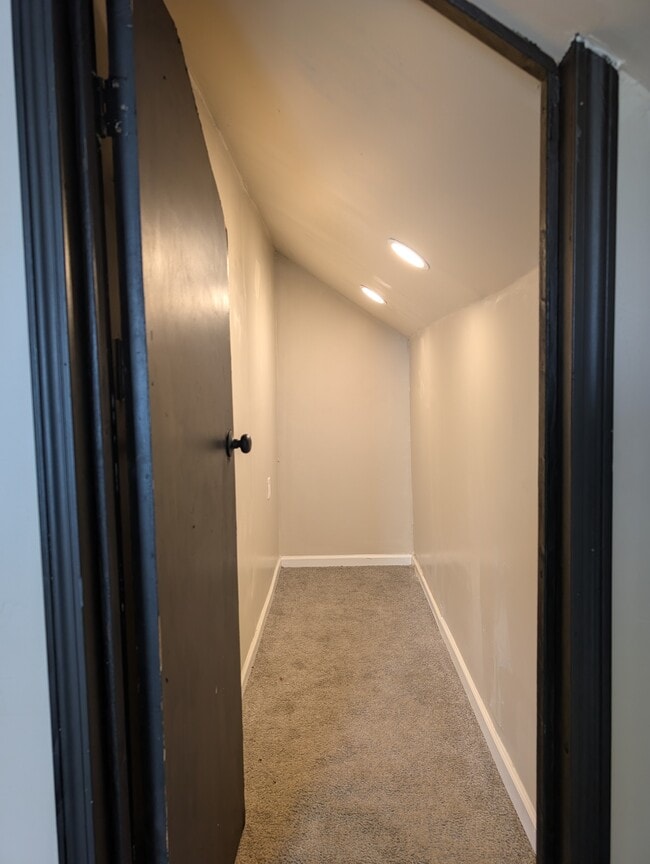 Building Photo - 18116 Bloom St