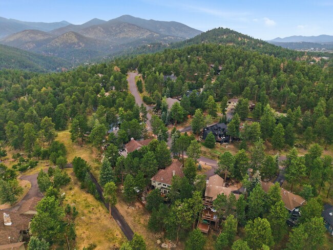 Building Photo - 29972 Troutdale Ridge Rd