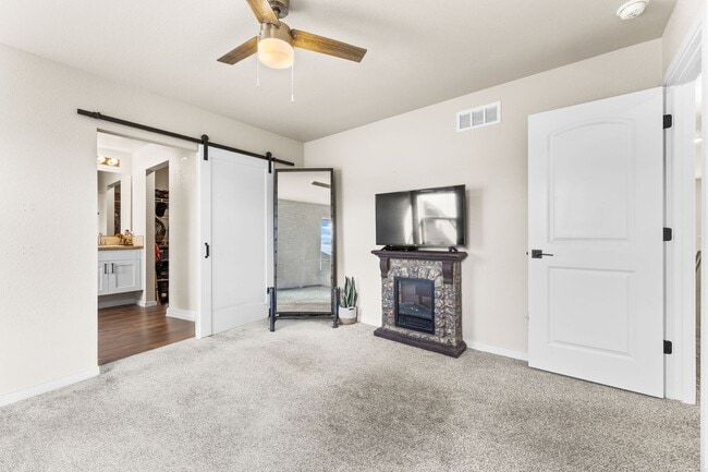 Building Photo - Limited Time Offer! Get $100 OFF Your Firs...