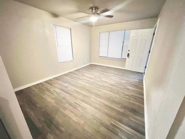 Building Photo - 754 Fitch St