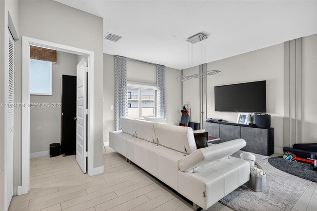 Building Photo - 4740 NW 84th Ave