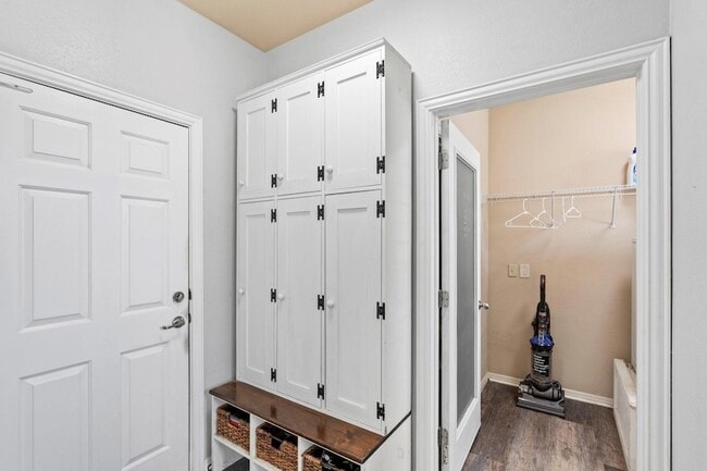 Building Photo - 227 Sandstone Trail