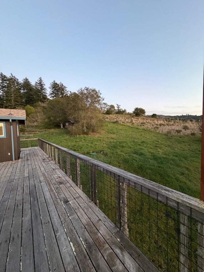 Building Photo - 11100 La Honda Rd