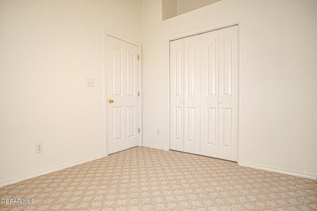 Building Photo - 6724 Dakota Ridge Dr