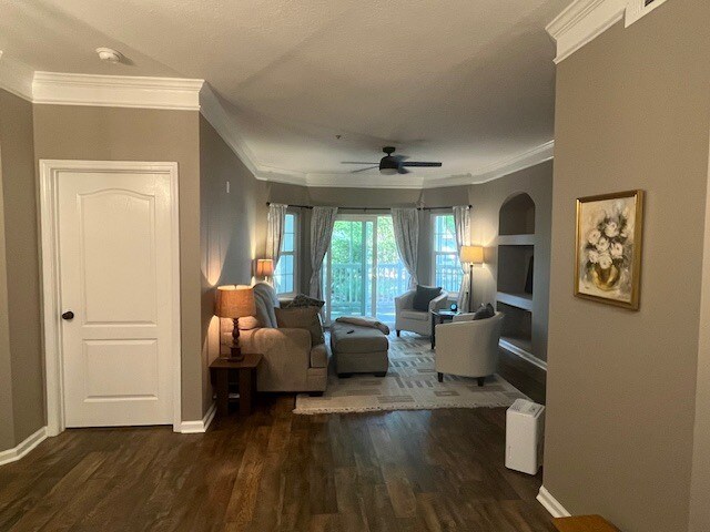 Building Photo - 1300 Park W Blvd