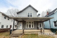 Building Photo - 900 1/2 West Main Street - NA