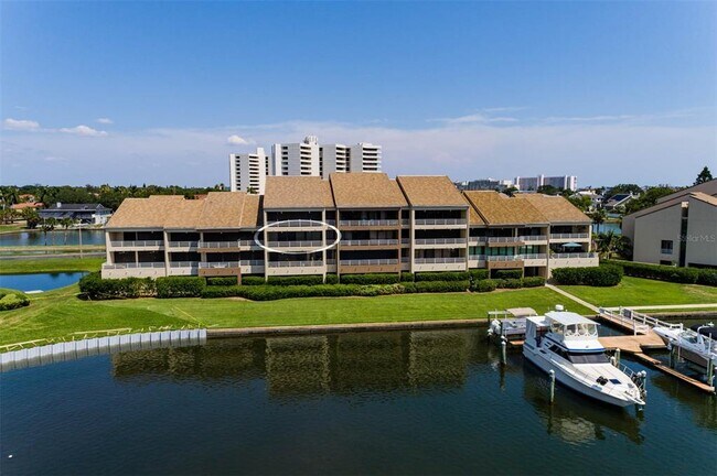 Building Photo - 2775 Kipps Colony Dr S